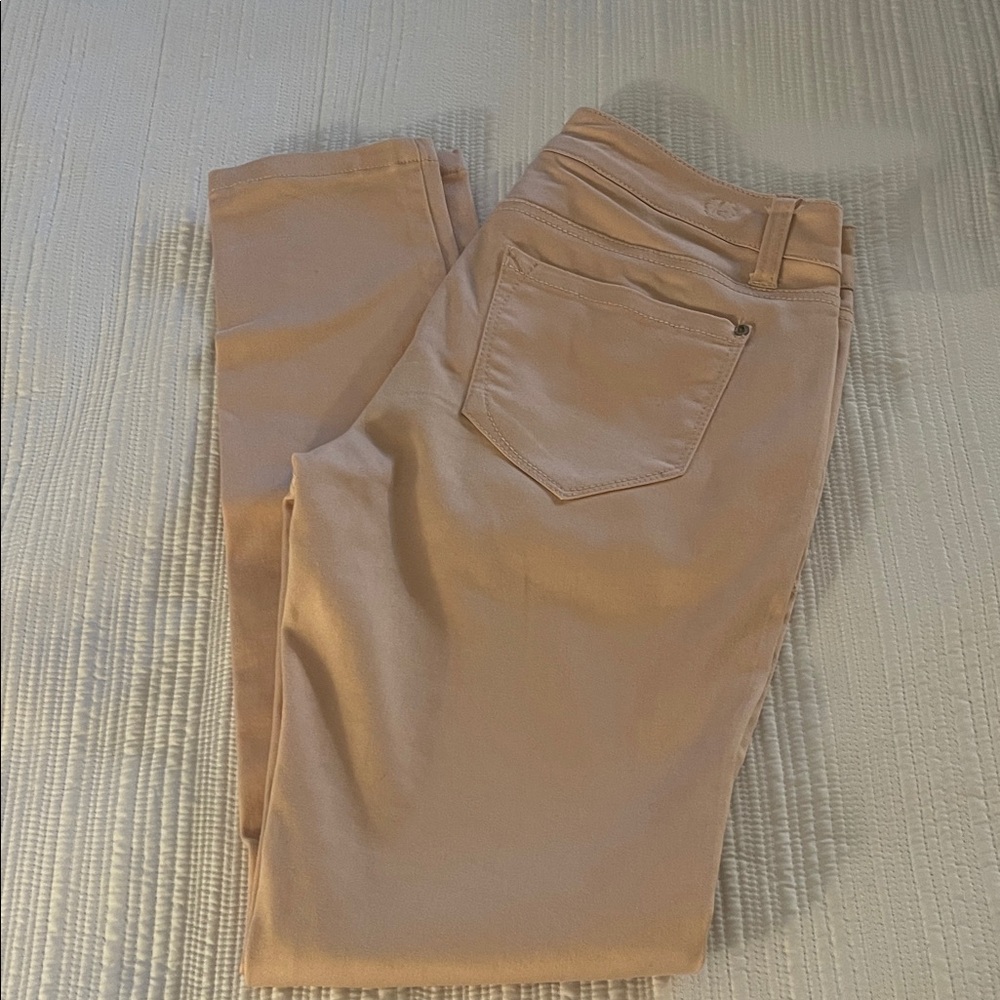 Kensie Women's pale pink Jeans